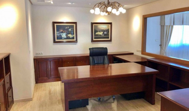 Resale - Villa -
El Palmar