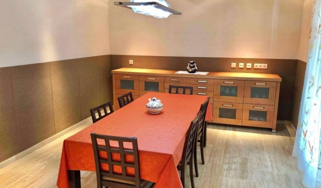 Resale - Villa -
El Palmar