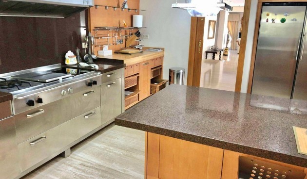 Resale - Villa -
El Palmar