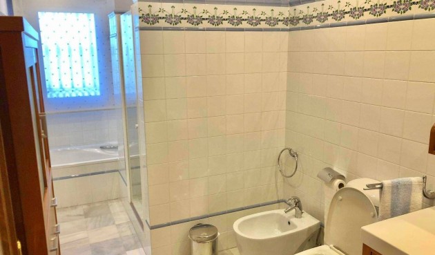 Resale - Villa -
El Palmar