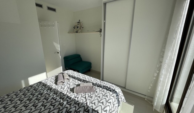 Återförsäljning - Semi Detached -
Villamartin