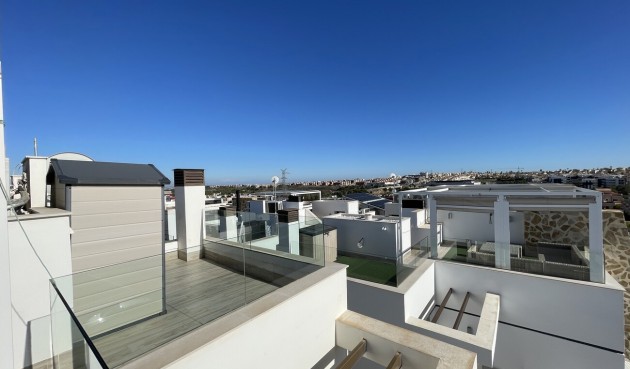 Återförsäljning - Semi Detached -
Villamartin