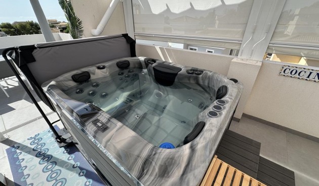 Återförsäljning - Takvåning -
Orihuela Costa - Villamartín-las Filipinas