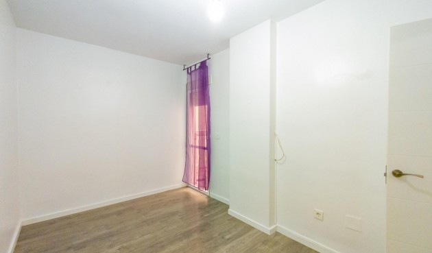 Brukt - Apartment -
Torrevieja - Estacion De Autobuses