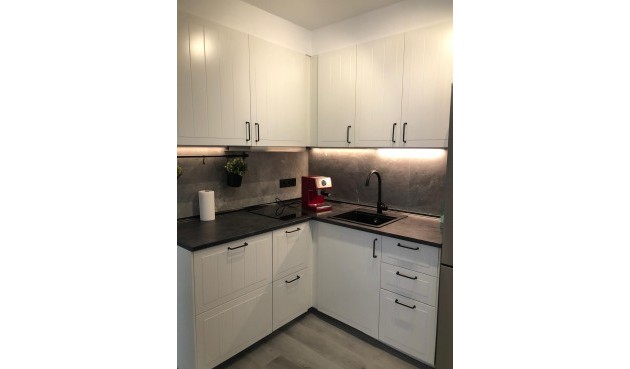 Återförsäljning - Apartment -
Torrevieja