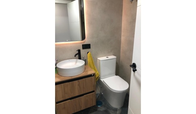 Återförsäljning - Apartment -
Torrevieja