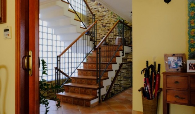 Brukt - Villa -
Orihuela - Inland