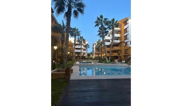 Brukt - Apartment -
Punta Prima - Costa Blanca