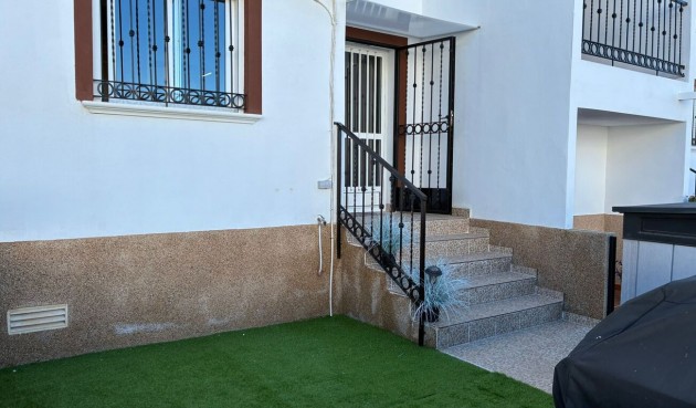 Brukt - Apartment -
Punta Prima - Costa Blanca