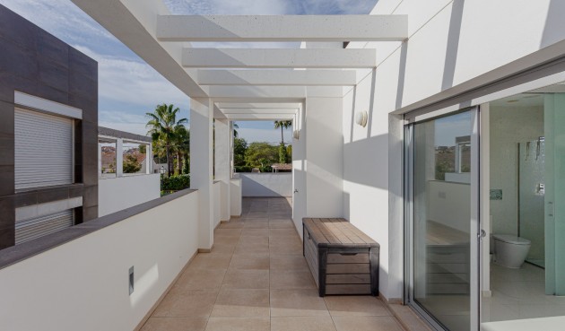 Brukt - Villa -
Orihuela Costa - Costa Blanca