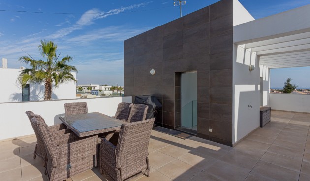 Brukt - Villa -
Orihuela Costa - Costa Blanca