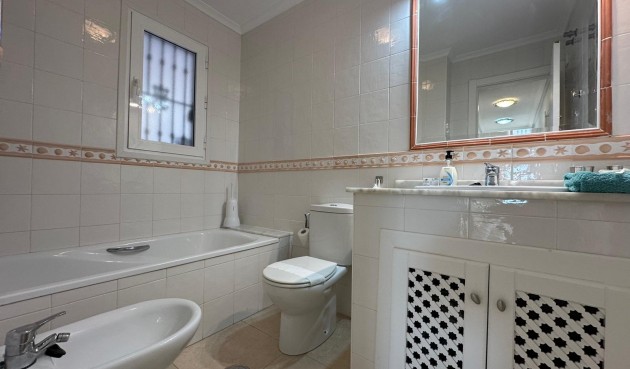 Brukt - Apartment -
Campoamor - Costa Blanca