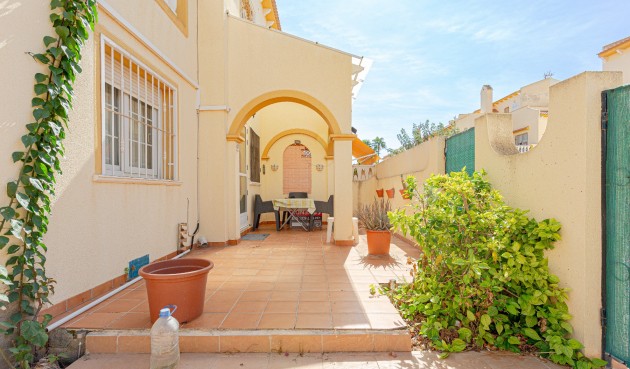 Brukt - Villa -
Pilar de la Horadada - Costa Blanca