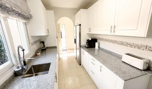 Brukt - Villa -
Lo Santiago - Inland