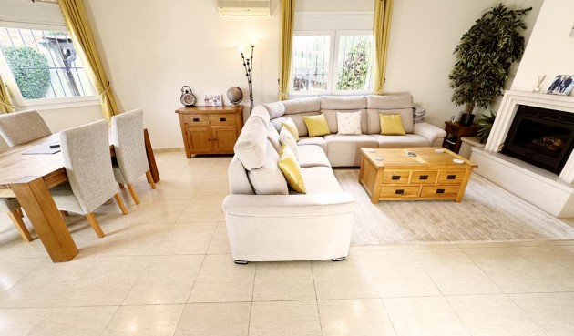 Brukt - Villa -
Lo Santiago - Inland