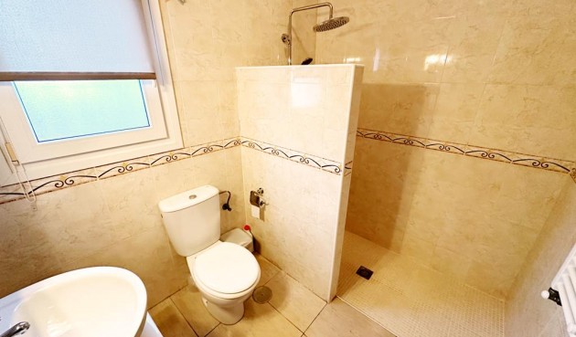 Brukt - Villa -
Lo Santiago - Inland