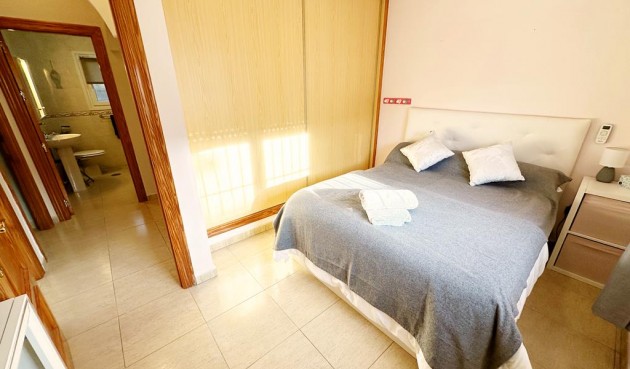 Brukt - Villa -
Lo Santiago - Inland