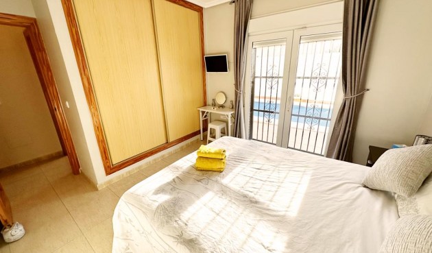 Brukt - Villa -
Lo Santiago - Inland