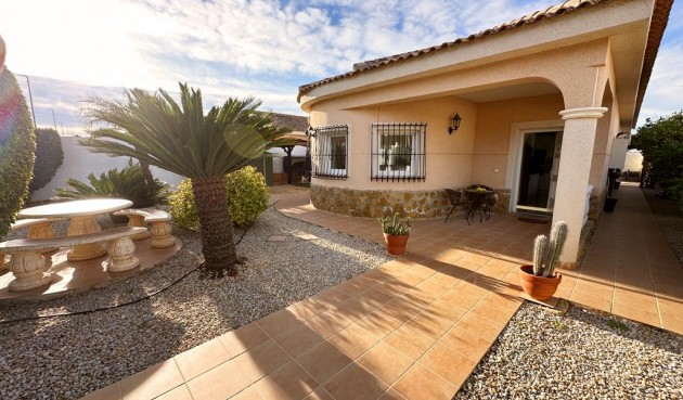 Brukt - Villa -
Lo Santiago - Inland