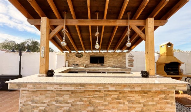 Brukt - Villa -
Lo Santiago - Inland