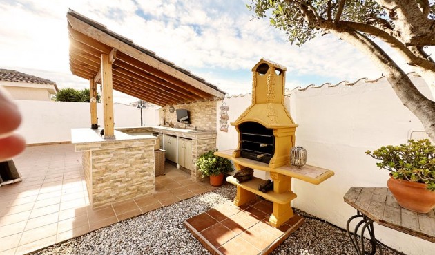 Brukt - Villa -
Lo Santiago - Inland