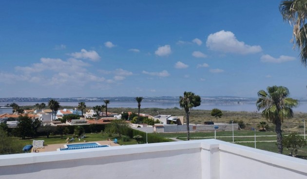 Brukt - Villa -
Torrevieja - La Siesta - El Salado - Torreta