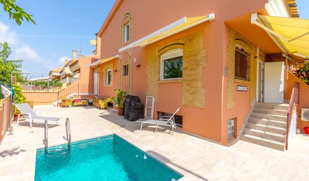 Brukt - Villa -
Torre de la Horadada - Costa Blanca