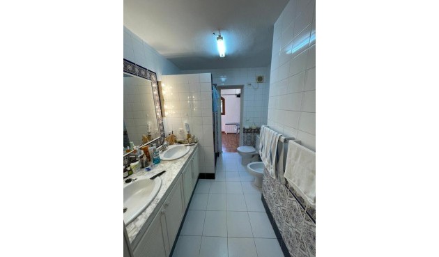 Brukt - Villa -
Villamartin - Costa Blanca