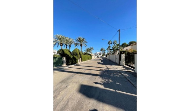 Brukt - Villa -
Villamartin - Costa Blanca