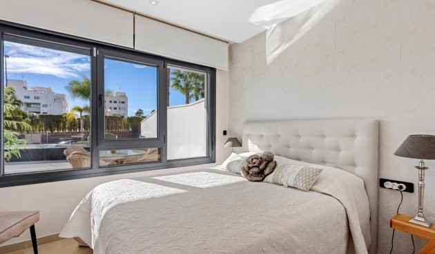 Brukt - Apartment -
Orihuela Costa - Costa Blanca