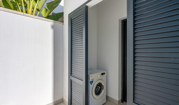 Brukt - Villa -
Orihuela Costa - Costa Blanca