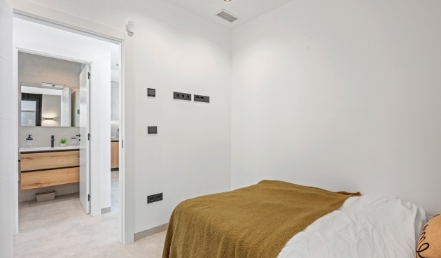 Brukt - Villa -
Orihuela Costa - Costa Blanca