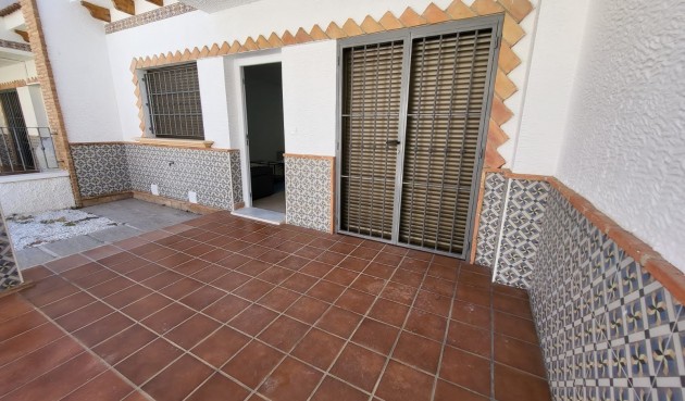 Återförsäljning - Town House -
Villamartin - Costa Blanca