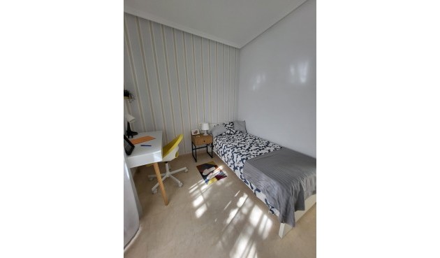 Återförsäljning - Town House -
Villamartin - Costa Blanca