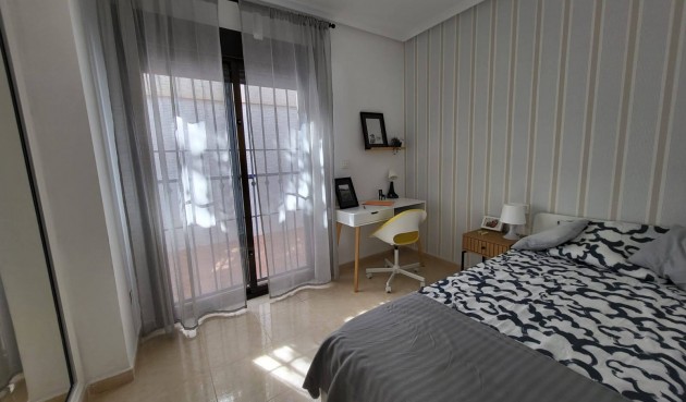 Återförsäljning - Town House -
Villamartin - Costa Blanca
