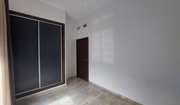 Brukt - Villa -
Pilar de la Horadada - Costa Blanca