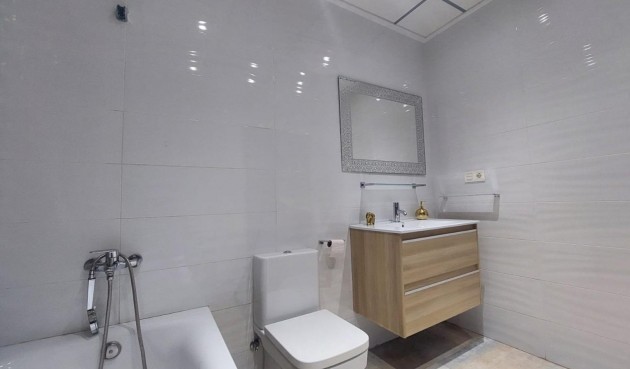 Brukt - Villa -
Pilar de la Horadada - Costa Blanca