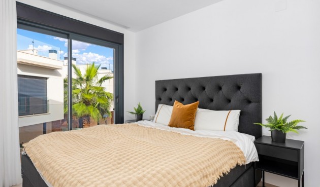 Brukt - Villa -
Cabo Roig - Costa Blanca