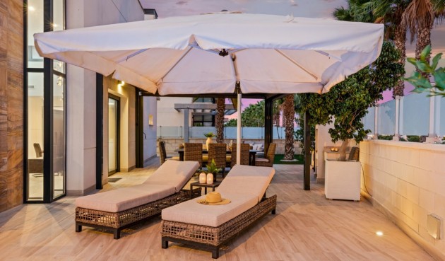 Brukt - Villa -
Cabo Roig - Costa Blanca