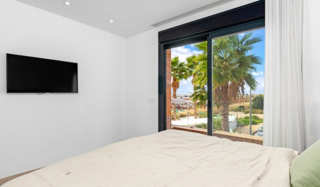 Brukt - Villa -
Cabo Roig - Costa Blanca