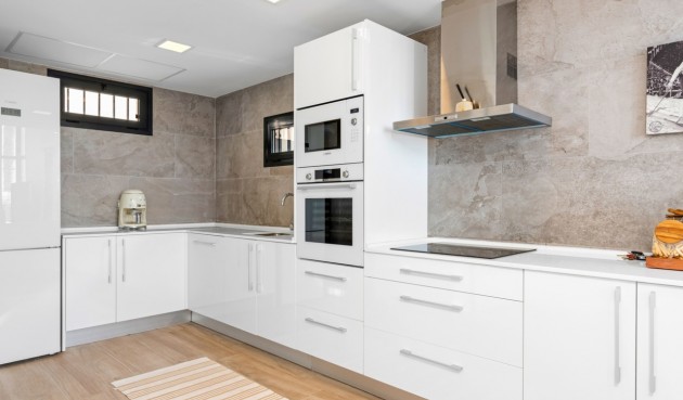 Brukt - Villa -
Cabo Roig - Costa Blanca