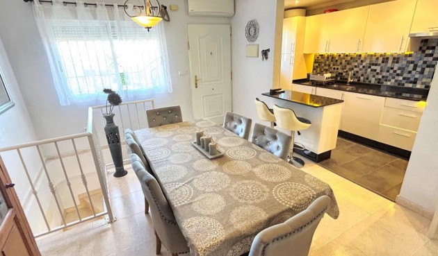 Brukt - Town House -
Orihuela Costa - Costa Blanca