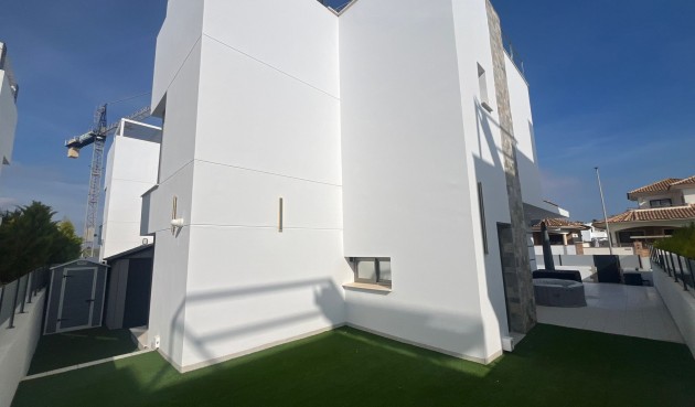 Brukt - Villa -
Los Alcazares - Costa Calida