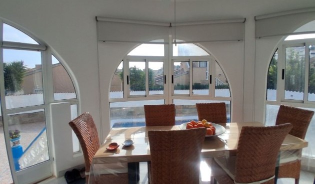 Brukt - Villa -
Rojales - Inland