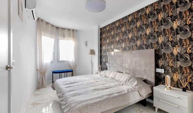 Brukt - Apartment -
Torrevieja - La Mata