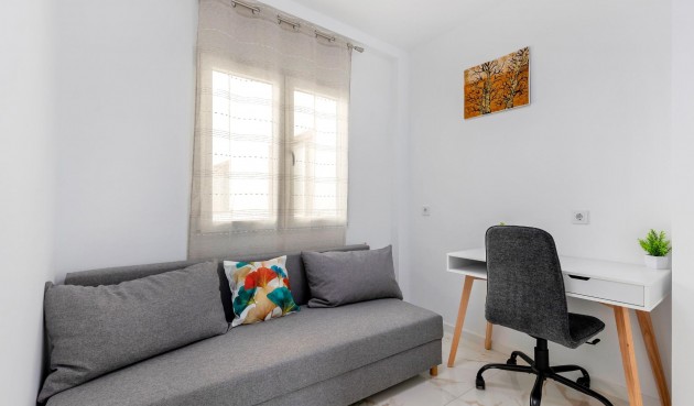 Brukt - Apartment -
Torrevieja - La Mata
