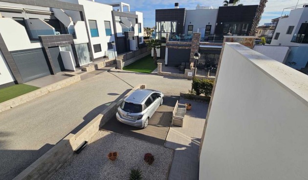 Brukt - Villa -
Cabo Roig - Costa Blanca