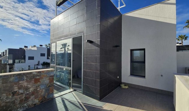 Brukt - Villa -
Cabo Roig - Costa Blanca