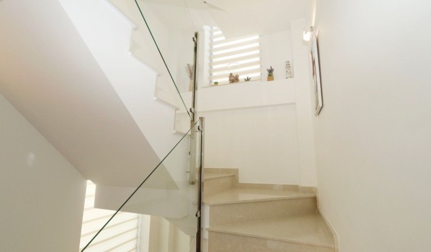 Brukt - Villa -
La Nucía - Costa Blanca