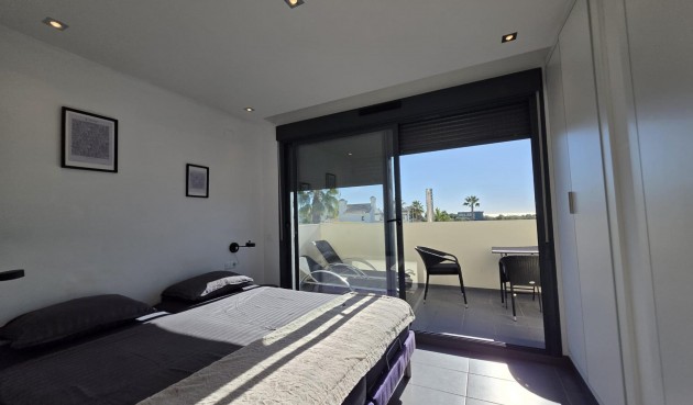 Brukt - Villa -
Orihuela Costa - Villamartín